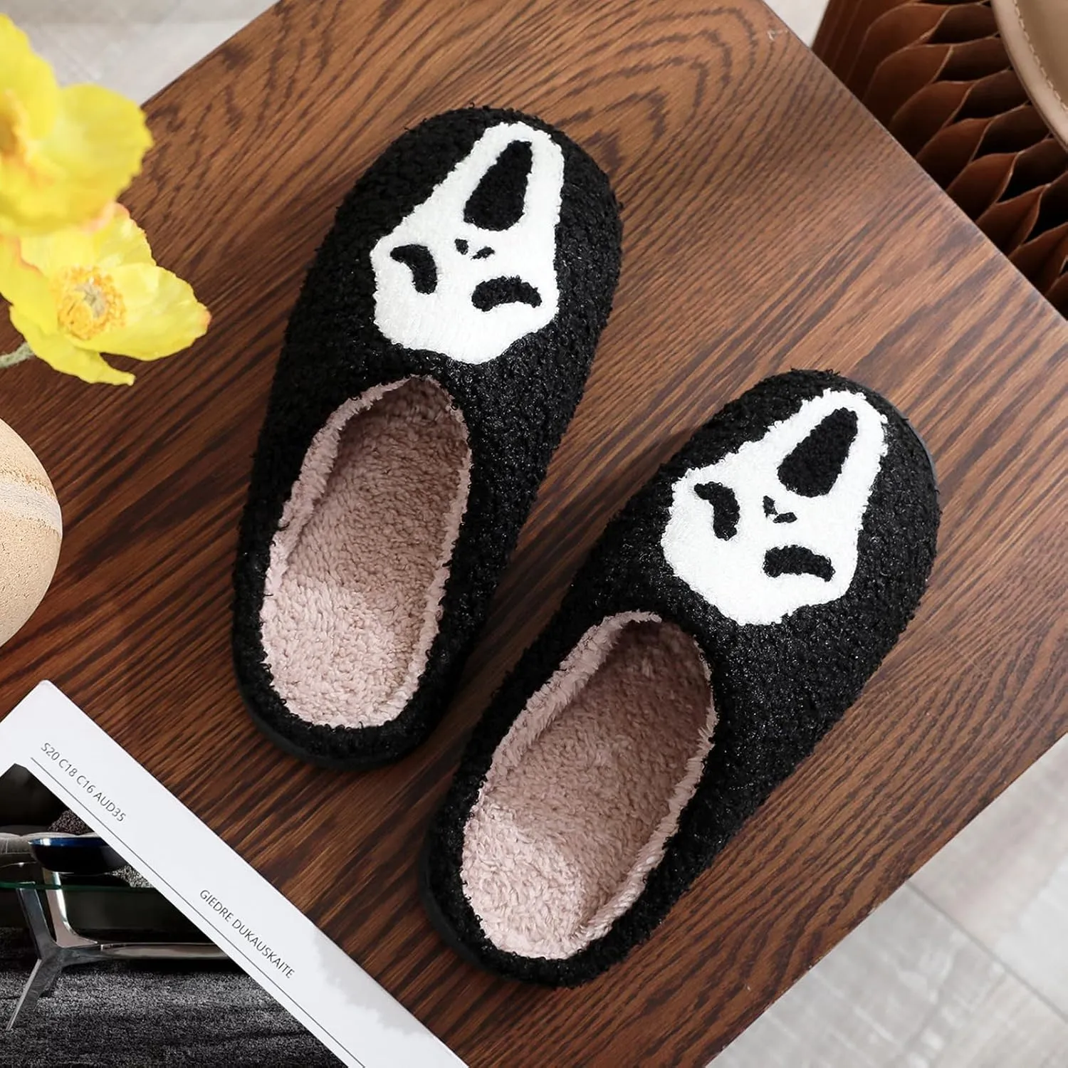 Afellicy Halloween Christmas Slippers Checkered Scuff for Women and Men Holiday Indoor Bedroom Fluffy Warm Fleece Slippers Winter Soft Cozy Home Non-Slip Soft Plush Slip-on Wool Lined House Shoes
