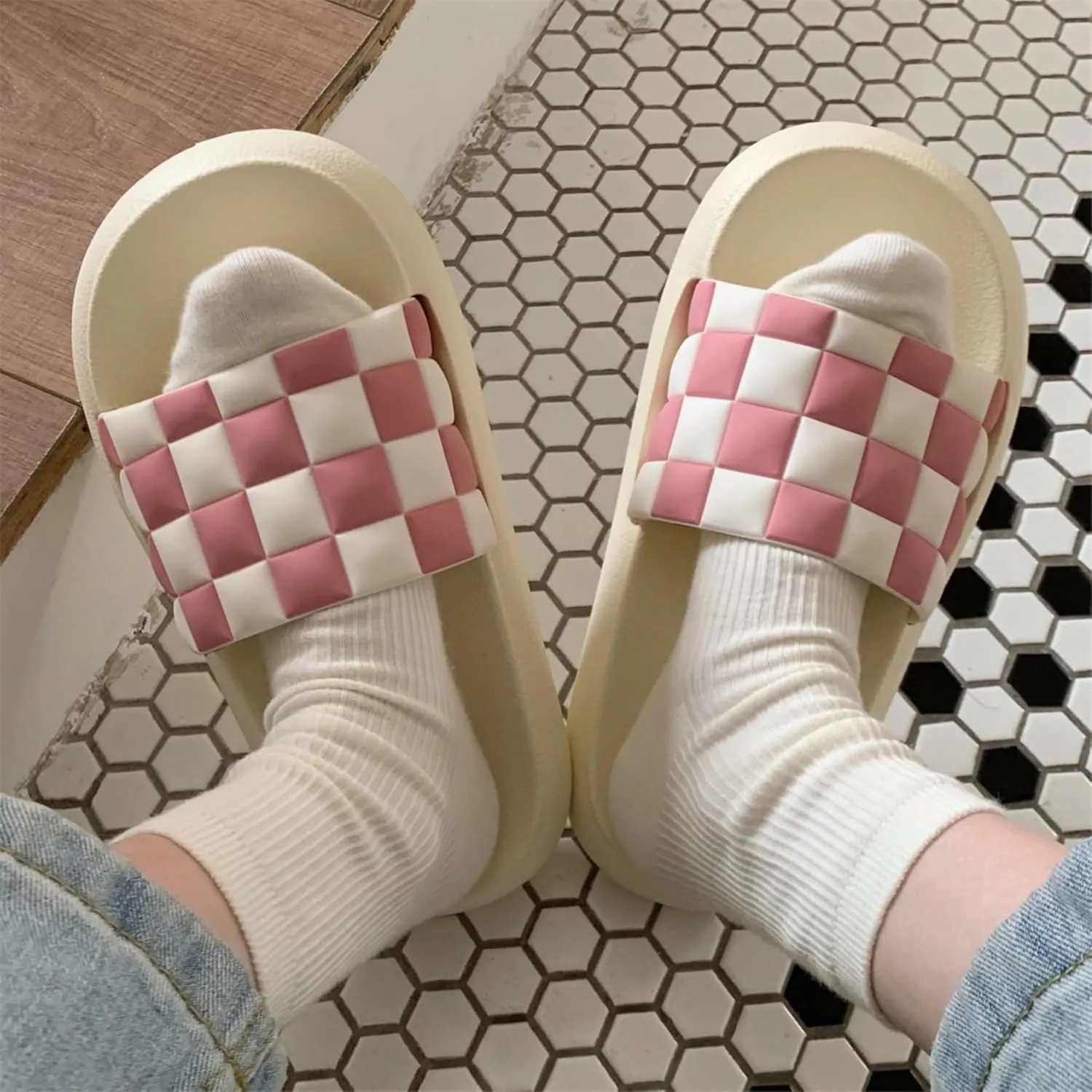 Checkered Slippers for Women Men Checkerboard Open Toe Slides Sandals Indoor House Shoes Soft Thick Sole Slippers Summer Outdoor Slip On Beach Slides Couple Home Slippers