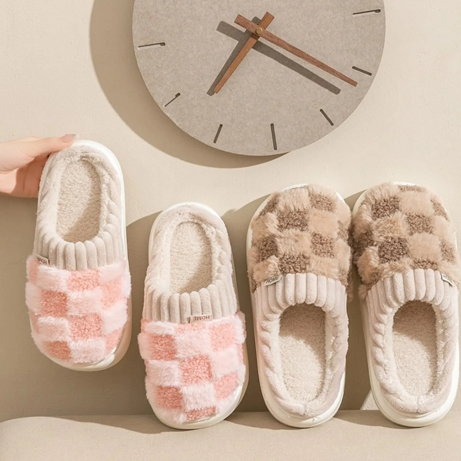Checkered Slippers for Women Men Indoor Warm Cozy Winter Fuzzy Slippers Unisex Plush Plaid Home Bedroom House Shoes Slip On Non-Slip
