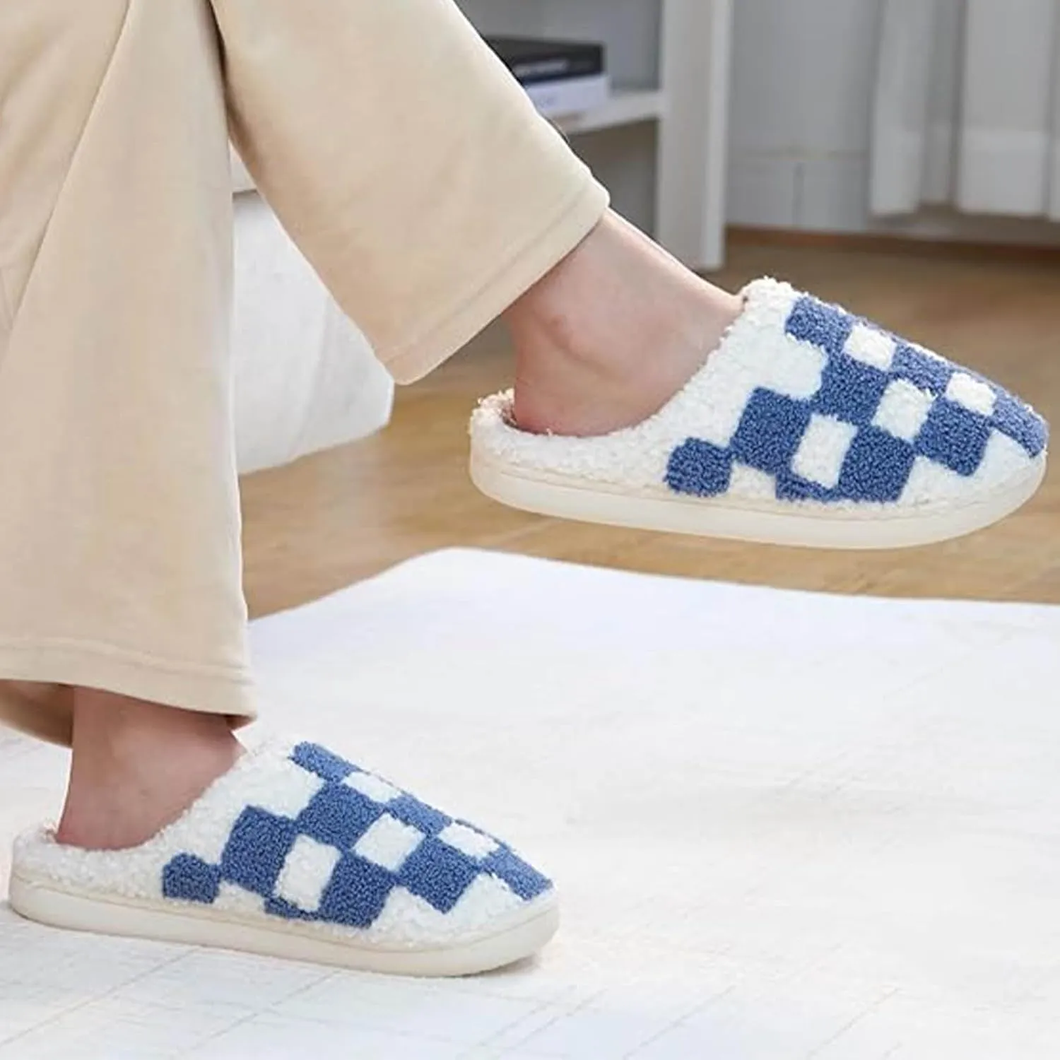 Checkered Slippers - Men & Women's Funny, Fluffy House & Outdoor Shoes - Memory Foam, Warm, Plush Bedroom Slippers for Winter