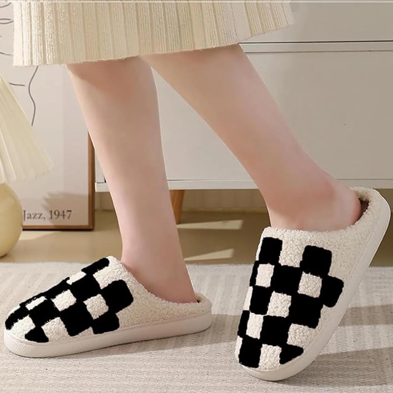 Checkered Slippers - Men & Women's Funny, Fluffy House & Outdoor Shoes - Memory Foam, Warm, Plush Bedroom Slippers for Winter