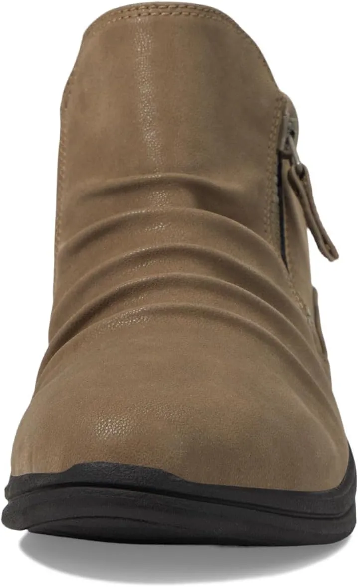 Clarks Women's Breeze Range Ankle Boot