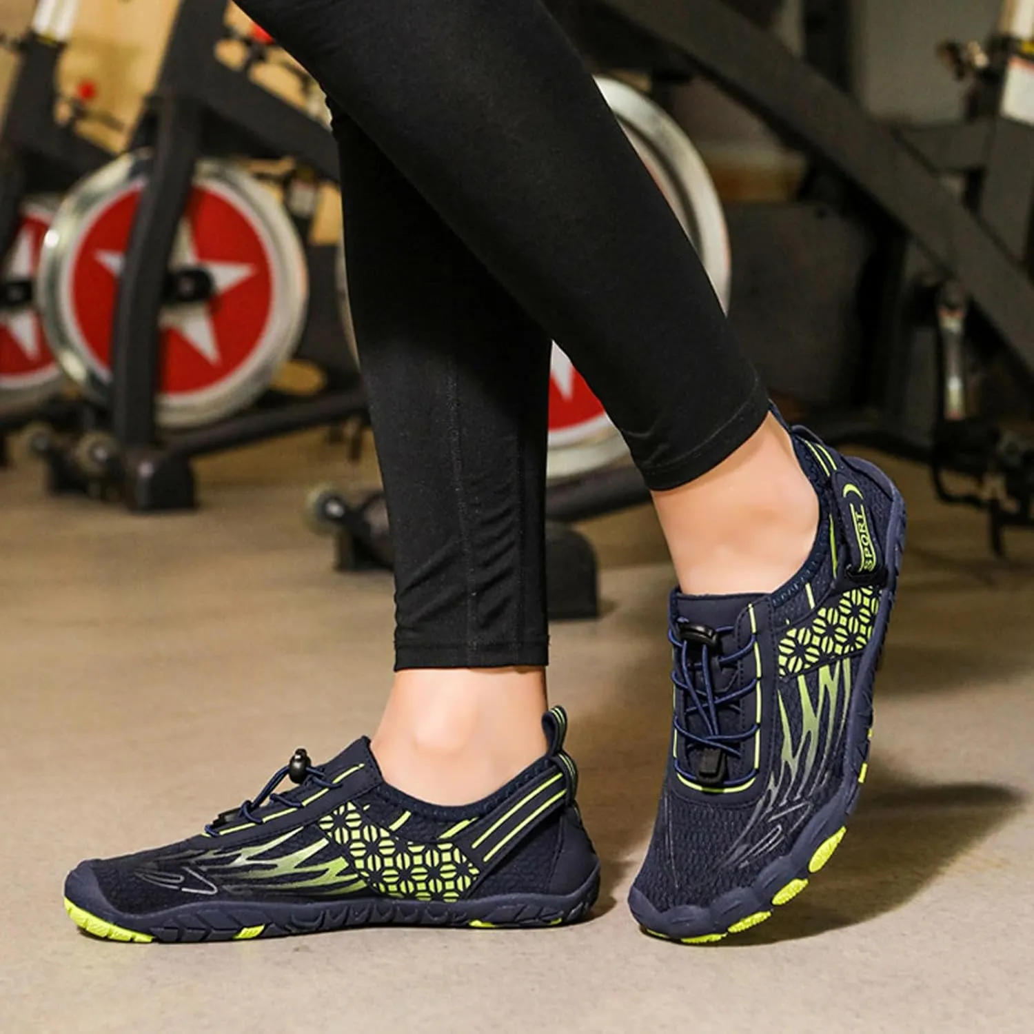 Couple Sports Shoes Outdoor Wading Non Slip Beach Shoes Diving Shoes Swimming Riding Women's Fresh Foam X-70 V1 Sneaker