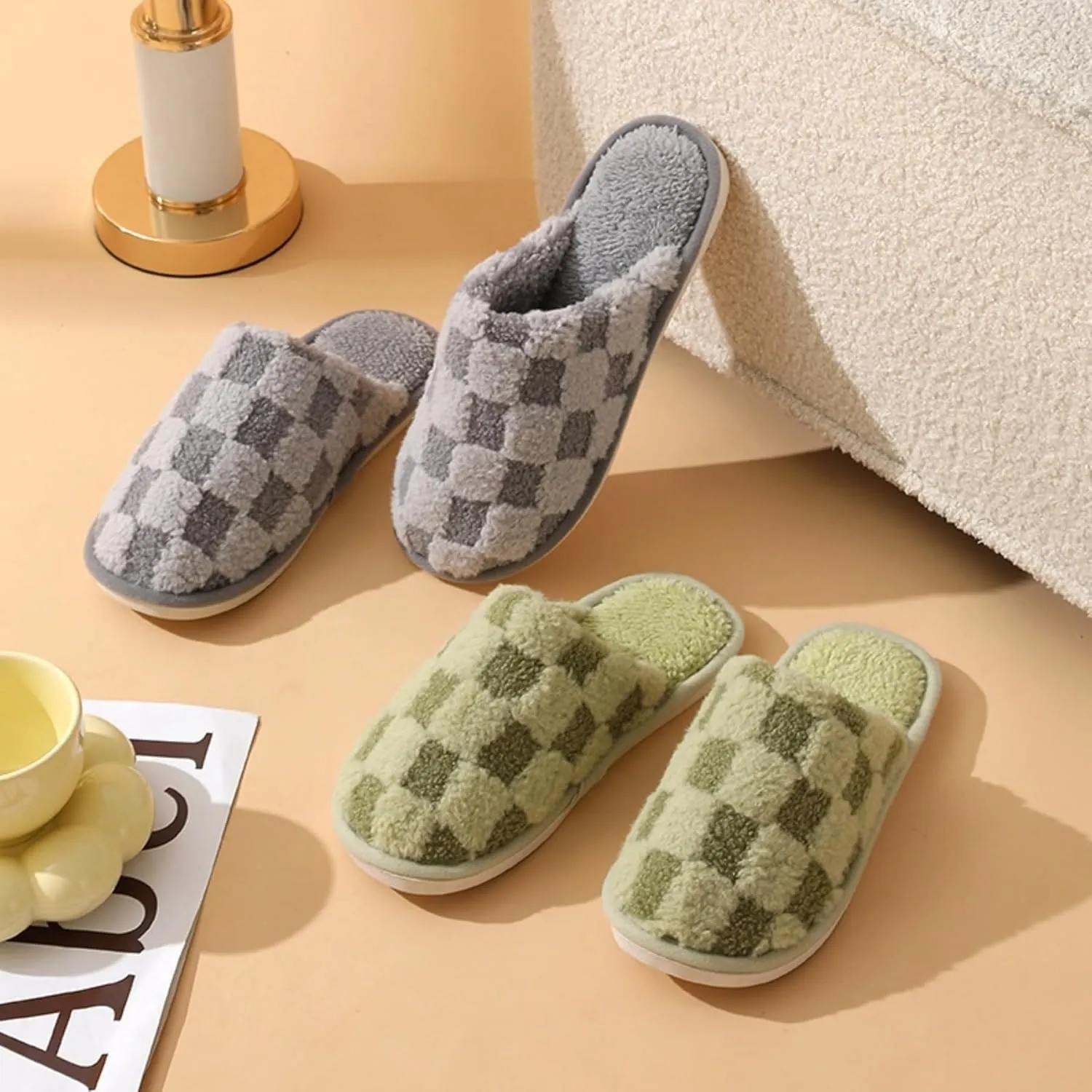 Cozy Plush Checkered Slippers for Women Men Winter Warm Indoor Cotton House Shoes with Soft Sole Lightweight Portable