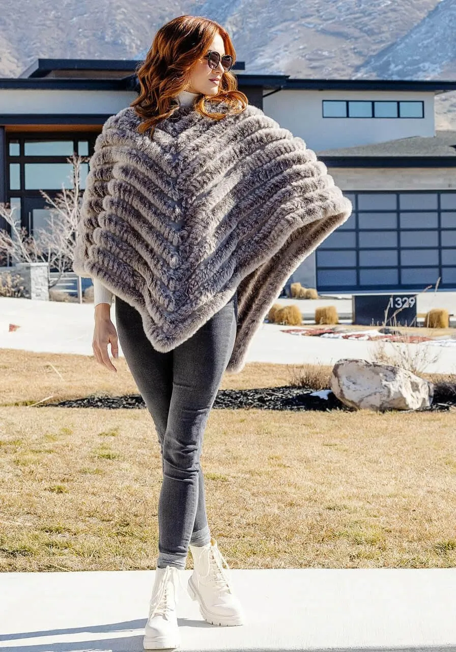 Fabulous-Furs Donna Salyers Faux Fur Deluxe Knitted Fur Poncho