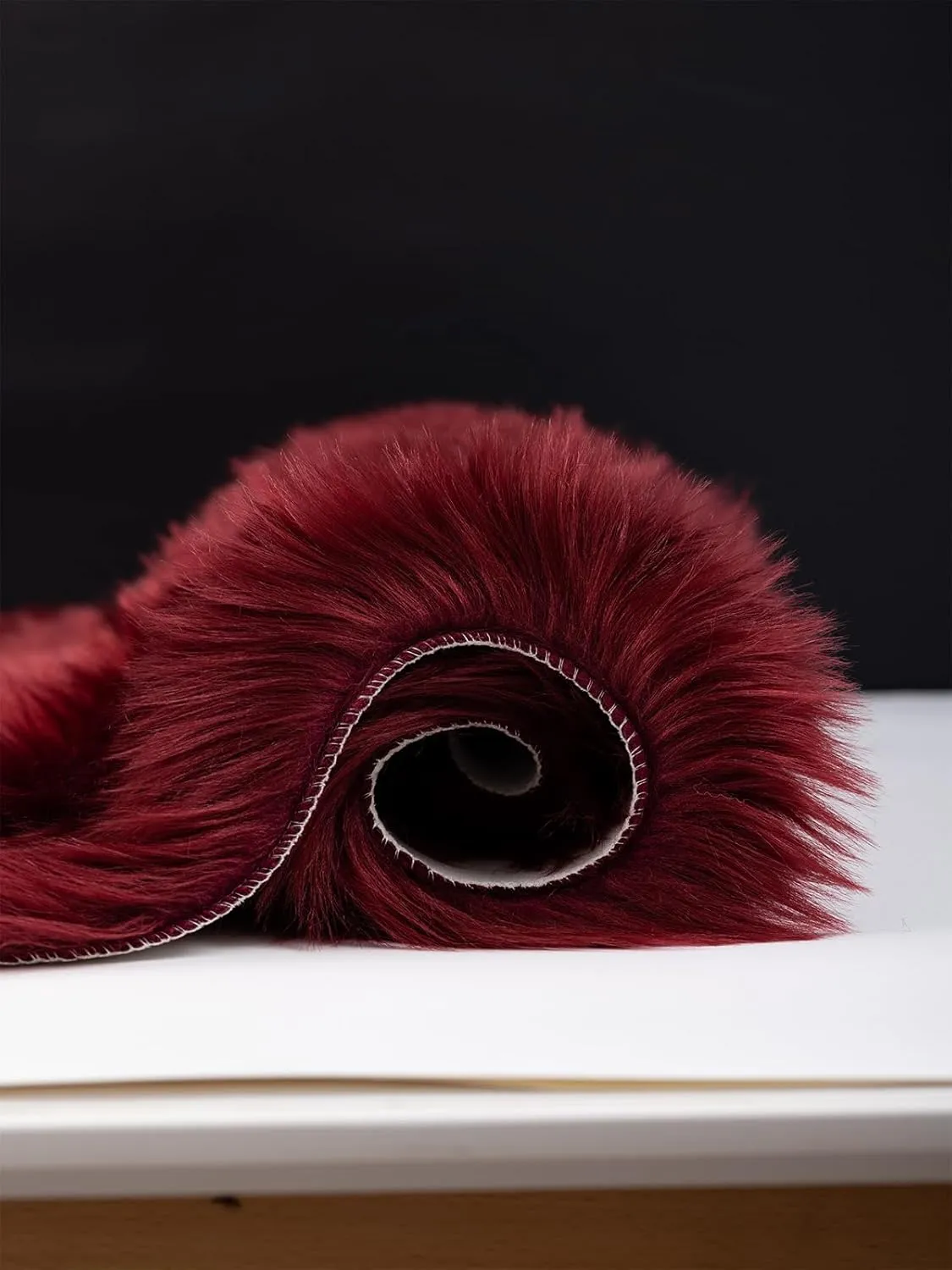 Faux Fur Sheepskin Rug Super Soft Fluffy Plush Area Rug Bedroom Floor Children's Room Sofa Cushion Living Room Runners Bedside Rugs (Burgundy, 6×4 ft Rectangle)