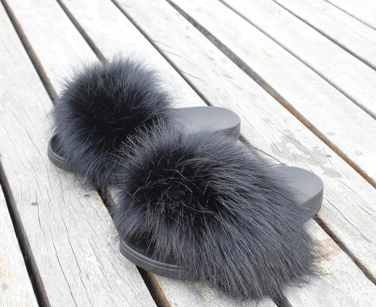 Faux Fur Slides for Women, Fuzzy Slippers Fluffy Sandals Furry House Shoes Indoor Outdoor