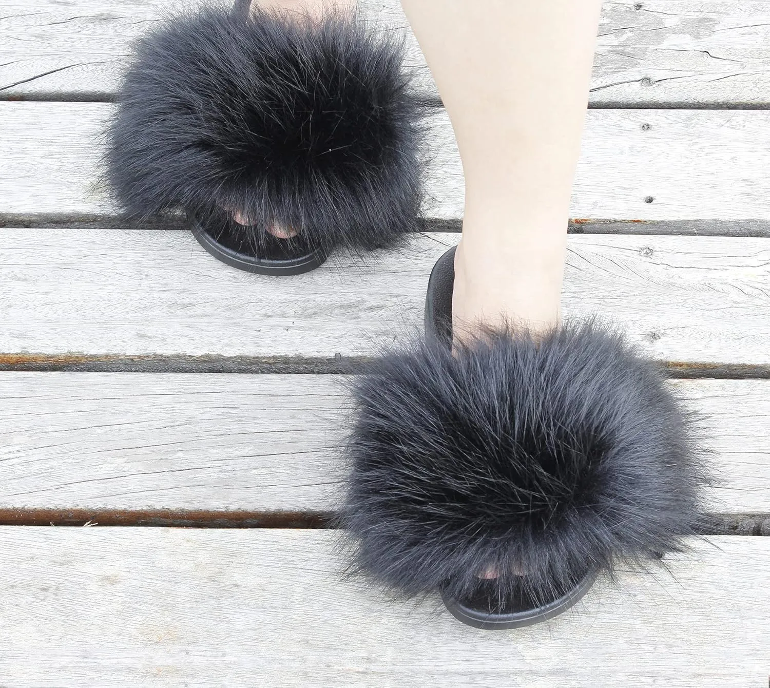 Faux Fur Slides for Women, Fuzzy Slippers Fluffy Sandals Furry House Shoes Indoor Outdoor
