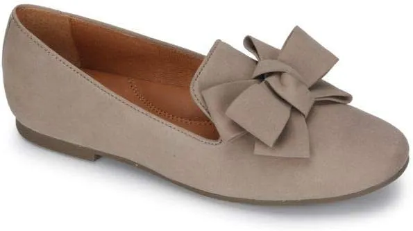 Gentle Souls by Kenneth Cole Women's Eugene Ribbon Loafer Flat