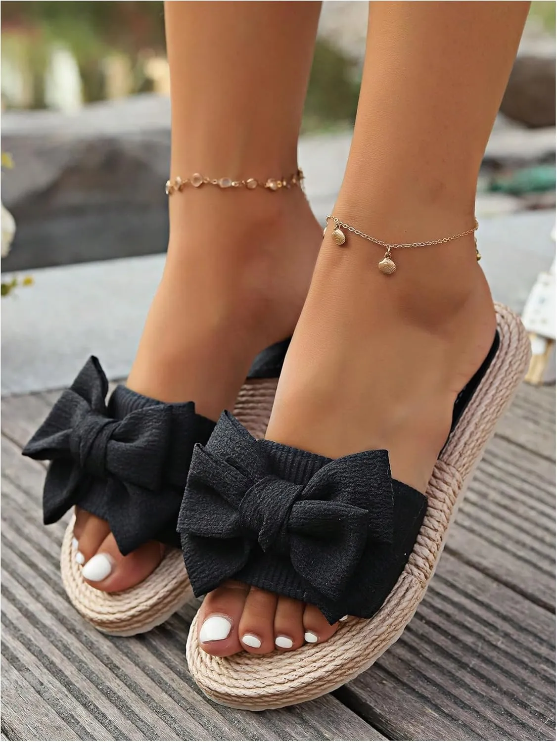 GORGLITTER Women's Bow Flat Sandals Straw Open Toe Dressy Boho Summer Beach Sandals