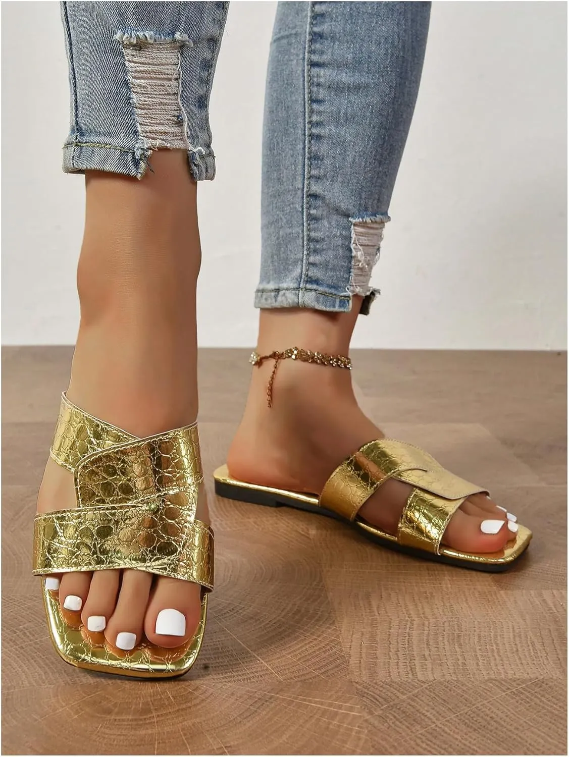 GORGLITTER Women's Metallic Flat Sandals Slip on Open Toe Wedding Vacation Slide Sandals
