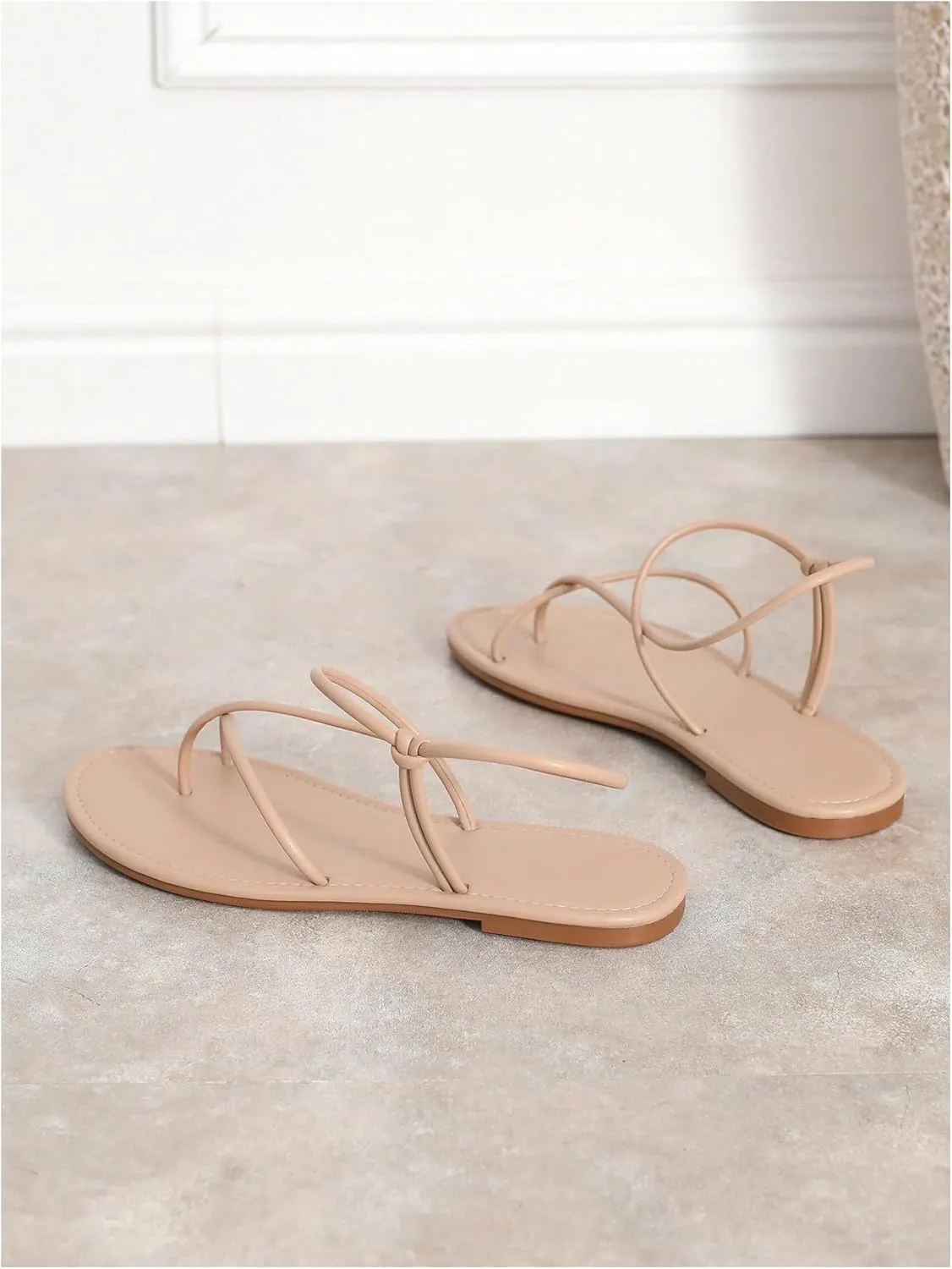 GORGLITTER Women's Metallic Strappy Flat Sandals Open Toe Dressy Summer Beach Thong Slides