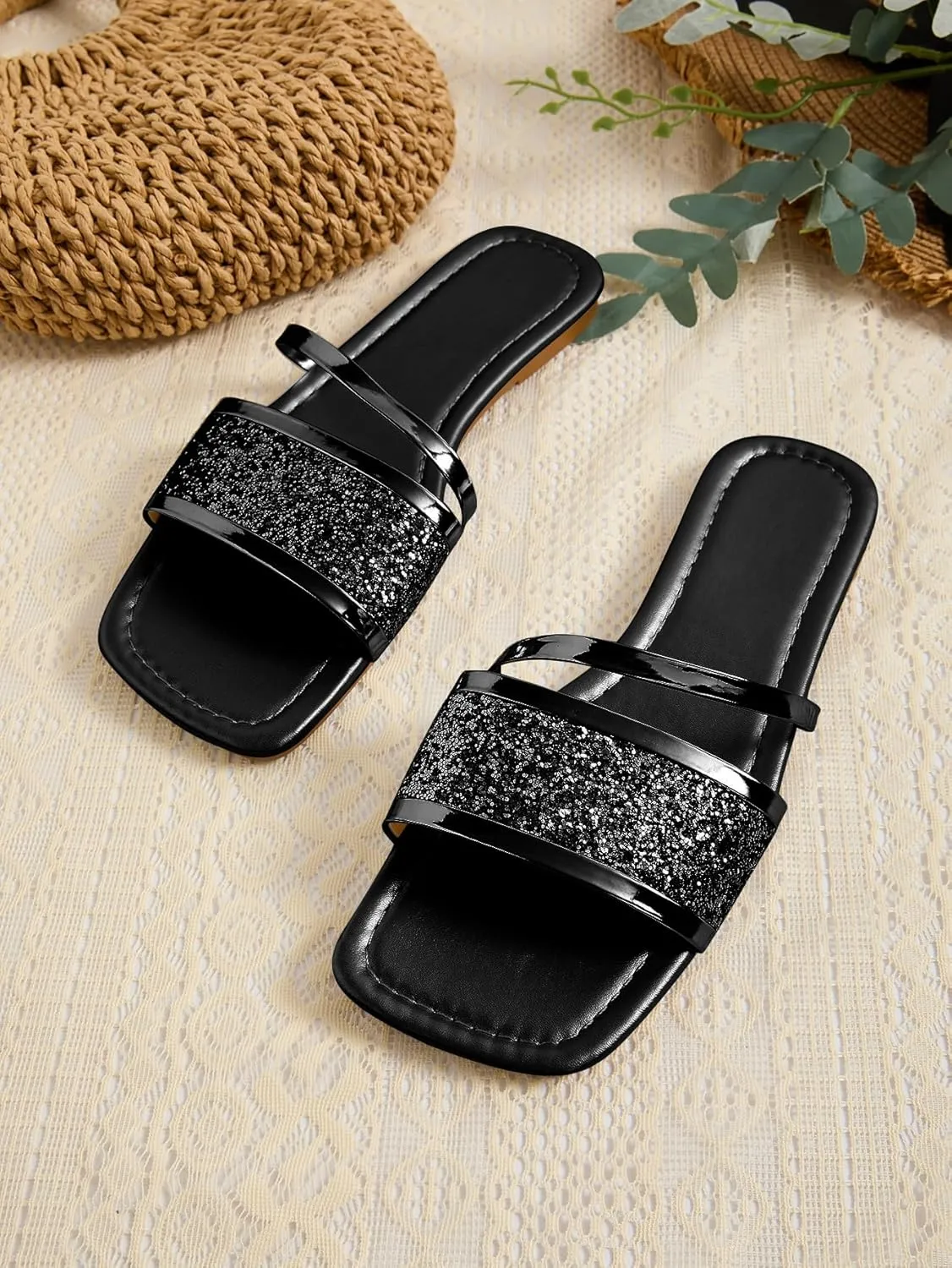 GORGLITTER Women's Sequin Flat Sandals Metallic Fashion Dressy Sandals