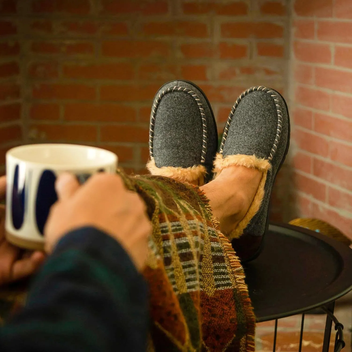 HomeTop Men's Memory Foam Moccasin Slippers, Indoor and Outdoor Warm Fuzzy Fleece House Shoes
