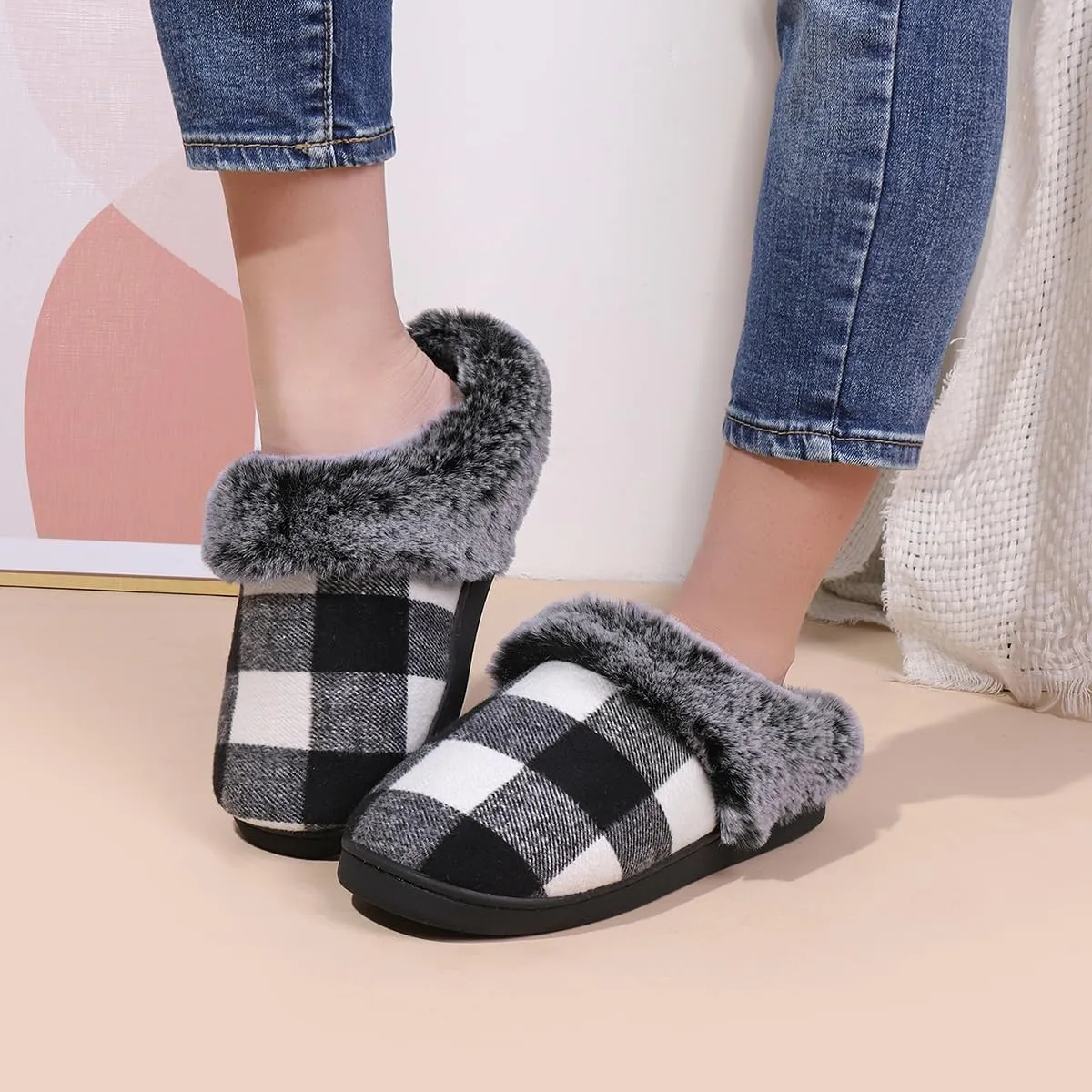 House Slippers for Woman Men, womens slippers on House Shoes Cozy Memory Foam Scuff plaid slippers with Fuzzy Faux Fur Comfortable Non-Slip Warm Fuzzy Checkered Slippers Indoor outdoor