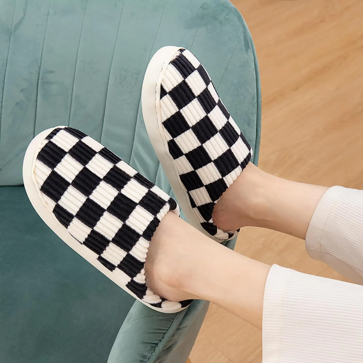 House Slippers for Women Men, Checkered Slippers, Women's Checkerboard Slippers Teen Girls Trendy Plaid Scuff Slides, Men's Fuzzy Cotton Indoor Slippers Slip on Memory Foam Bedroom Home Shoes