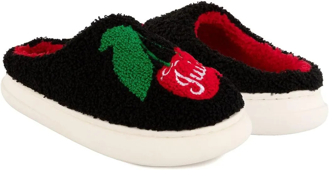 Juicy Couture Women's Faux Fur Slippers – Fuzzy Closed-Toe, Fluffy Winter House Shoes, Comfortable Slip-Ons