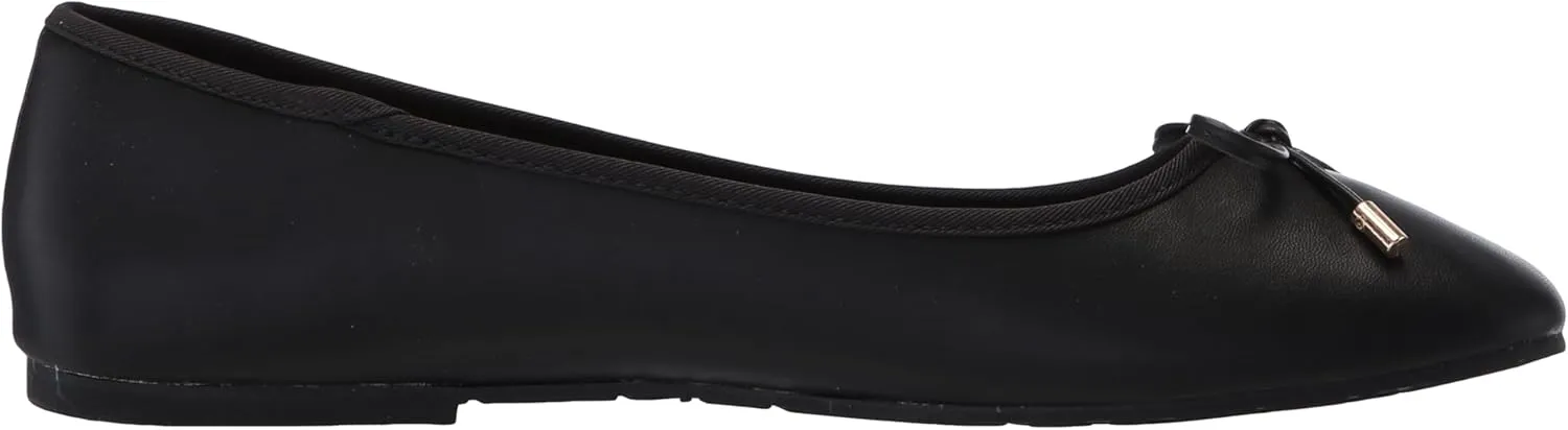 Kenneth Cole REACTION Women's Elstree Ballet Flat