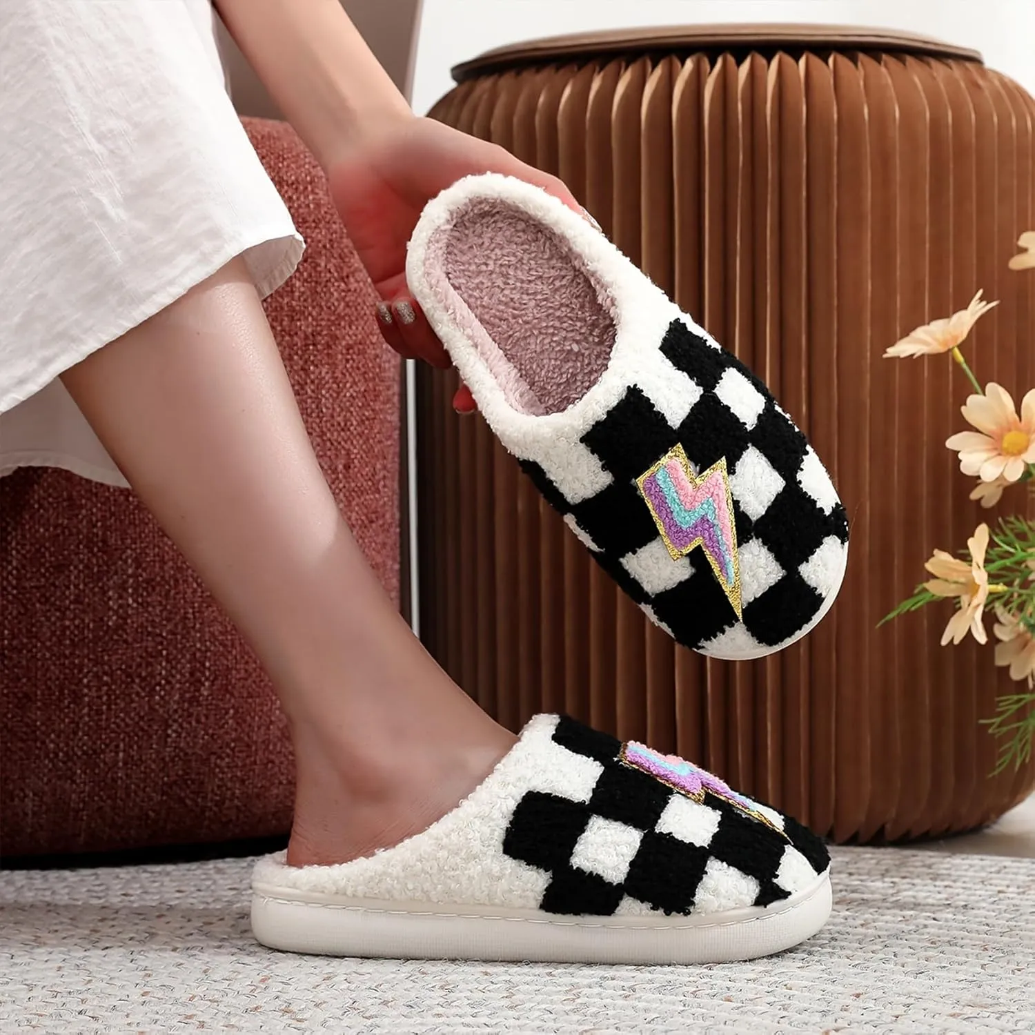 LNERIP Animal Slippers Fruit Slippers Plant Slippers Various Cartoon Patterns Fluffy Soft Memory Foam Retro Indoor Outdoor Home Couple Shoes