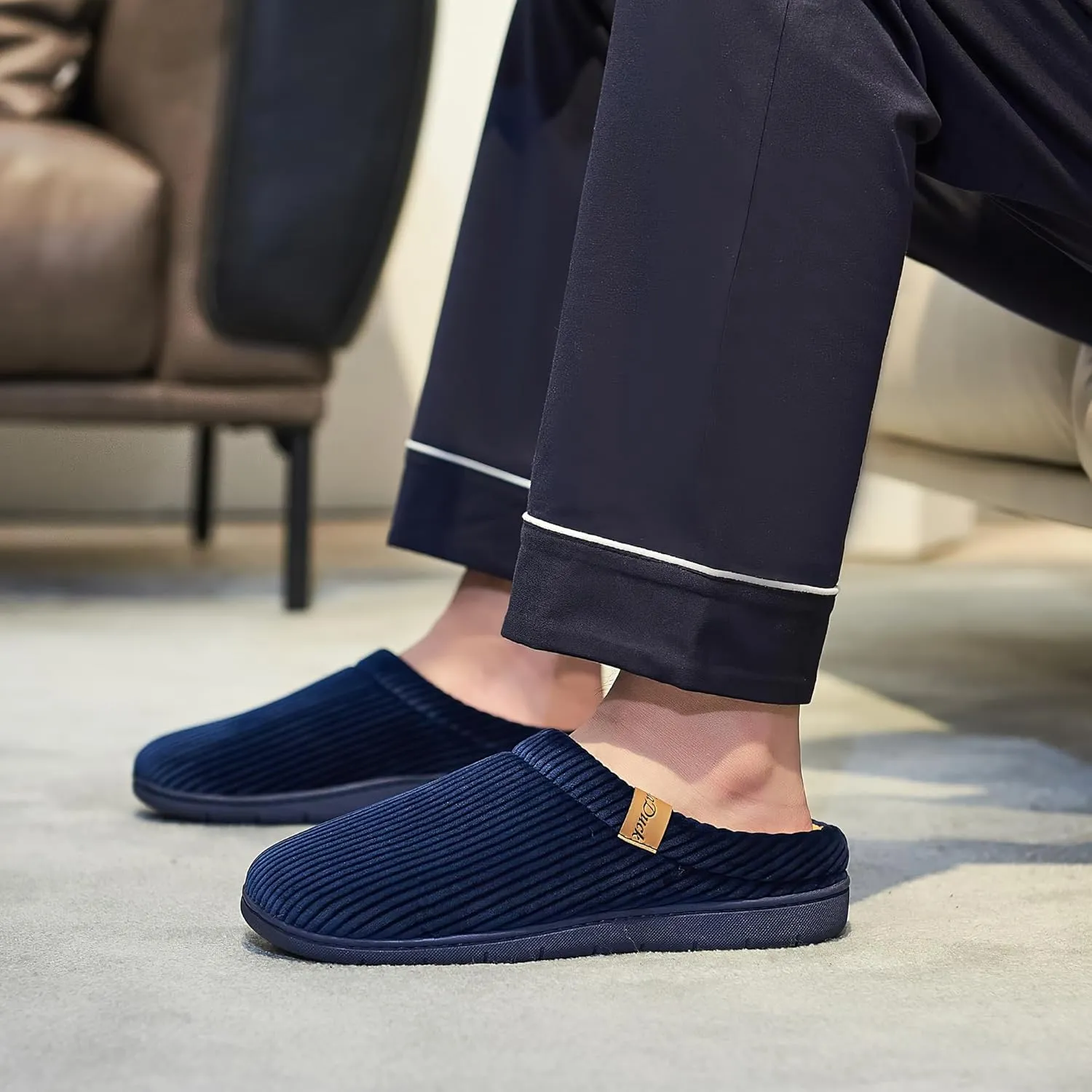 Men's Two-Tone Slippers with Arch Support Slip-On Warm House Shoes Cozy Memory Foam Indoor/Outdoor Breathable Slipper