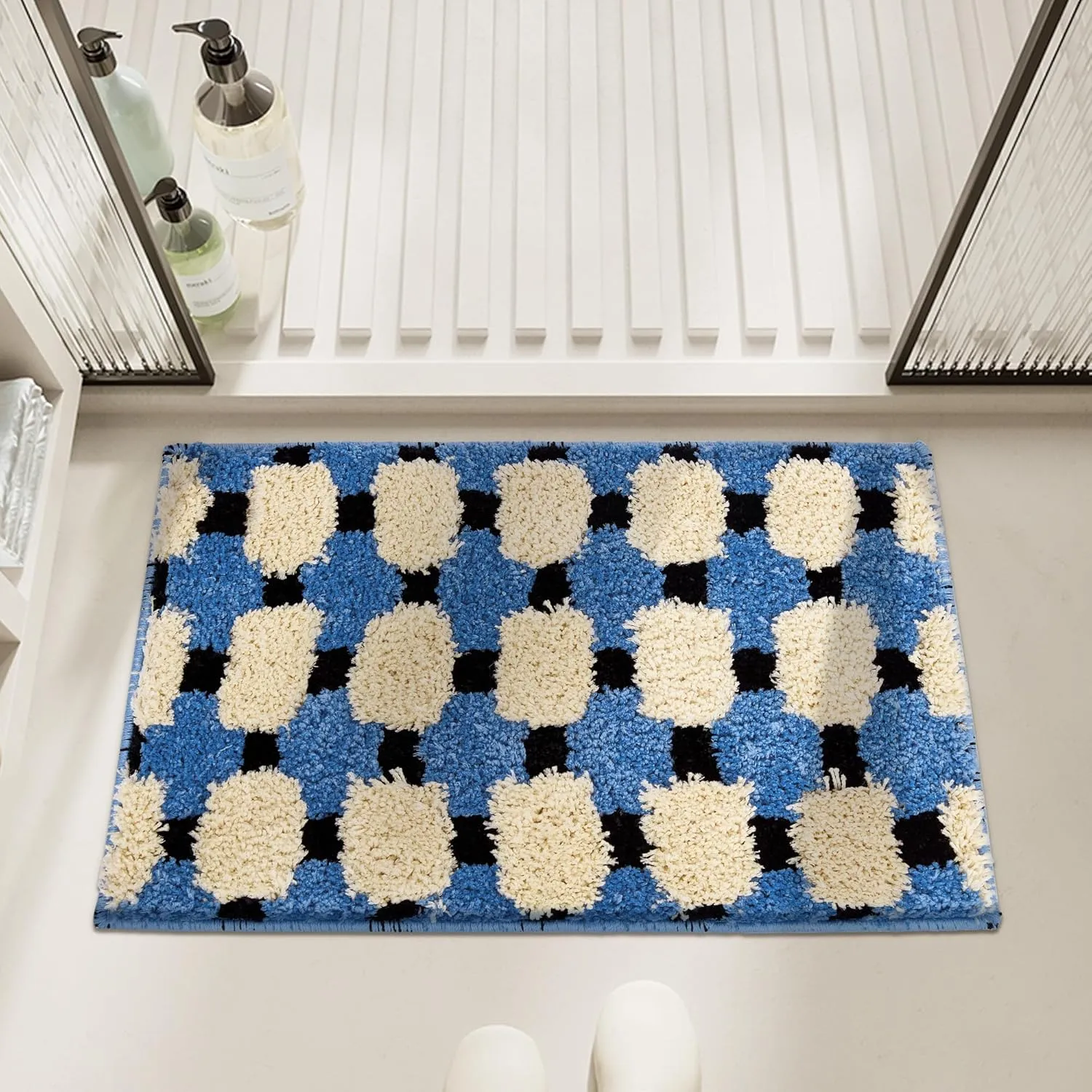 Navy Blue Checkered Bath Mat，Cute Small Bathroom Rugs, Fluffy Absorbent Non-Slip Washable Bath Rug for Bedroom Kitchen Door Mat Decor 20’’X31’’