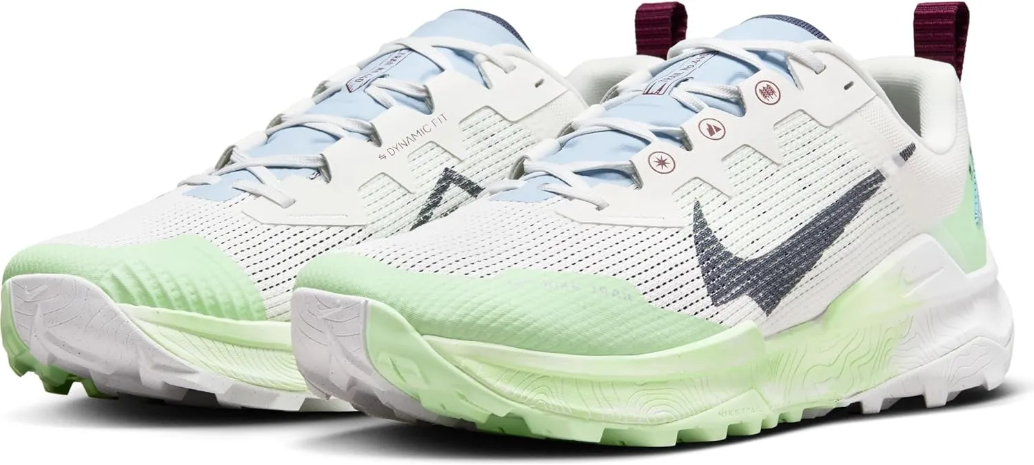 NIKE Men's Stroke Running Shoe
