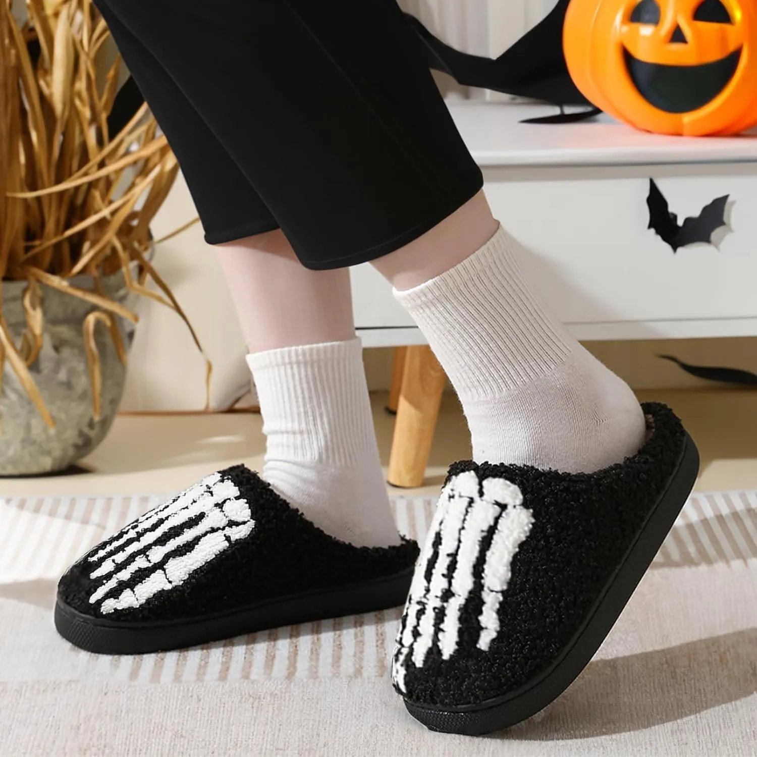 QSKPC animal slippers for women Fluffy Plush Slippers Cute Cartoon House Slipper Fruit Slippers for Womens Mens Plush Soft Memory Foam House Shoes