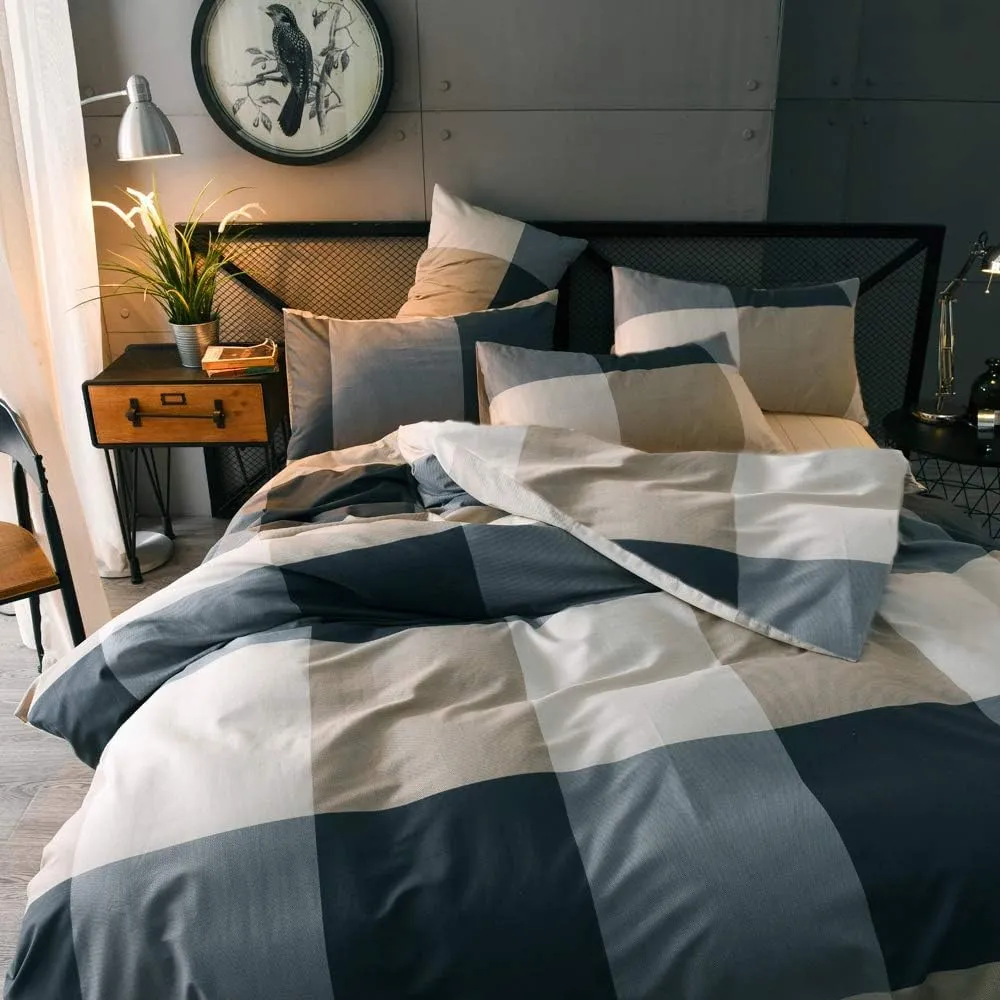 Queen Comforter Set Fluffy Plaid Checkered Pattern Comforter Set Modern Style Geometric Comforter with 2 Pillow Shams Grid Plaid Bedding Comforter for Boys Men All Season Queen Size Bed Comforter Set