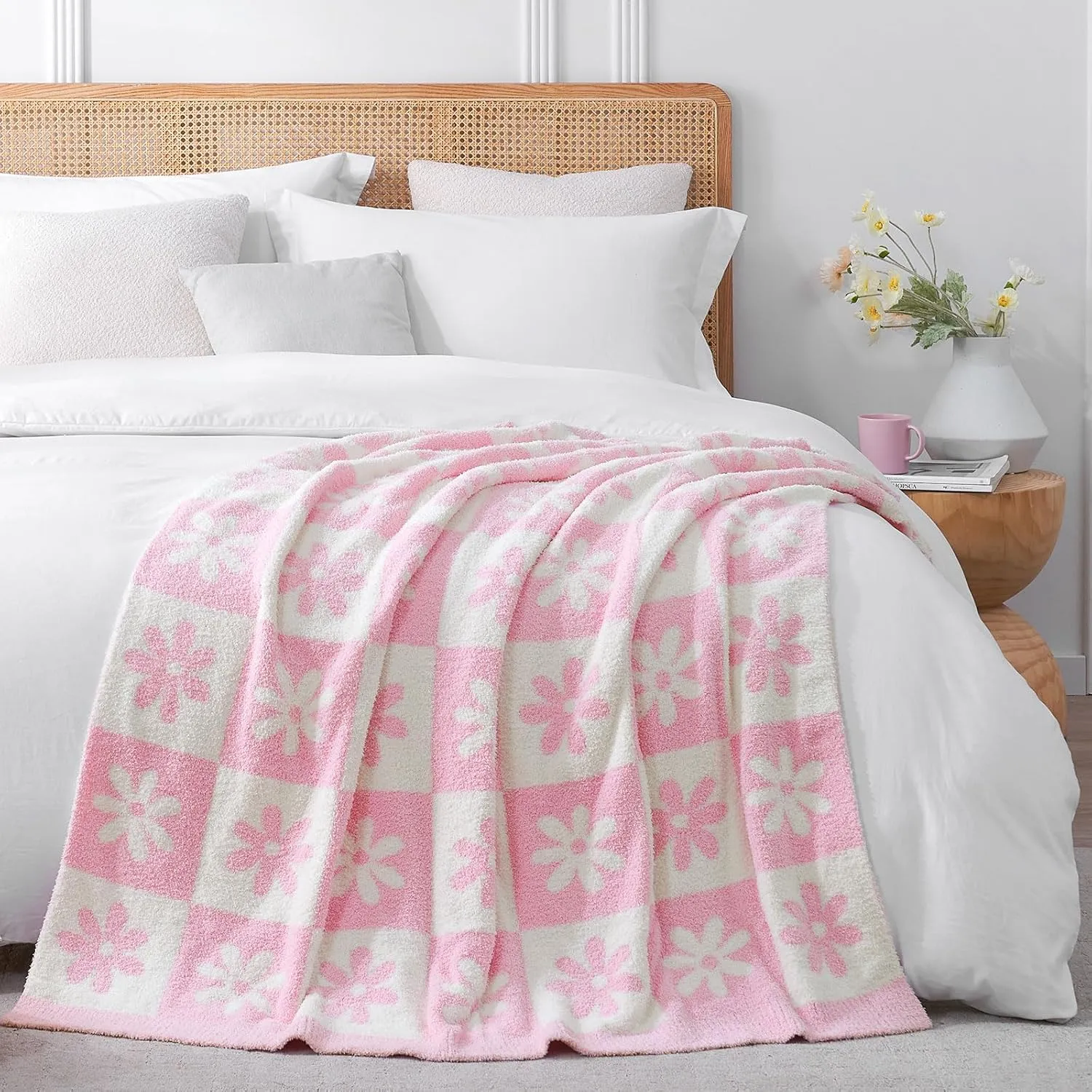 Snuggle Sac Checkered Blanket, Pink Flower Throw Blanket for Couch Plaid Microfiber Fluffy Warm Cozy Fuzzy Soft Throw Blanket Reversible Checkerered Blankets for Sofa, Chair, Bed, 50x60 inches