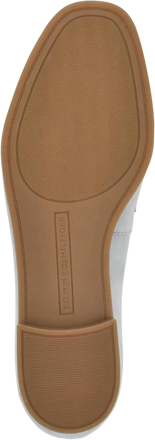 Tommy Hilfiger Women's Razzi Loafer