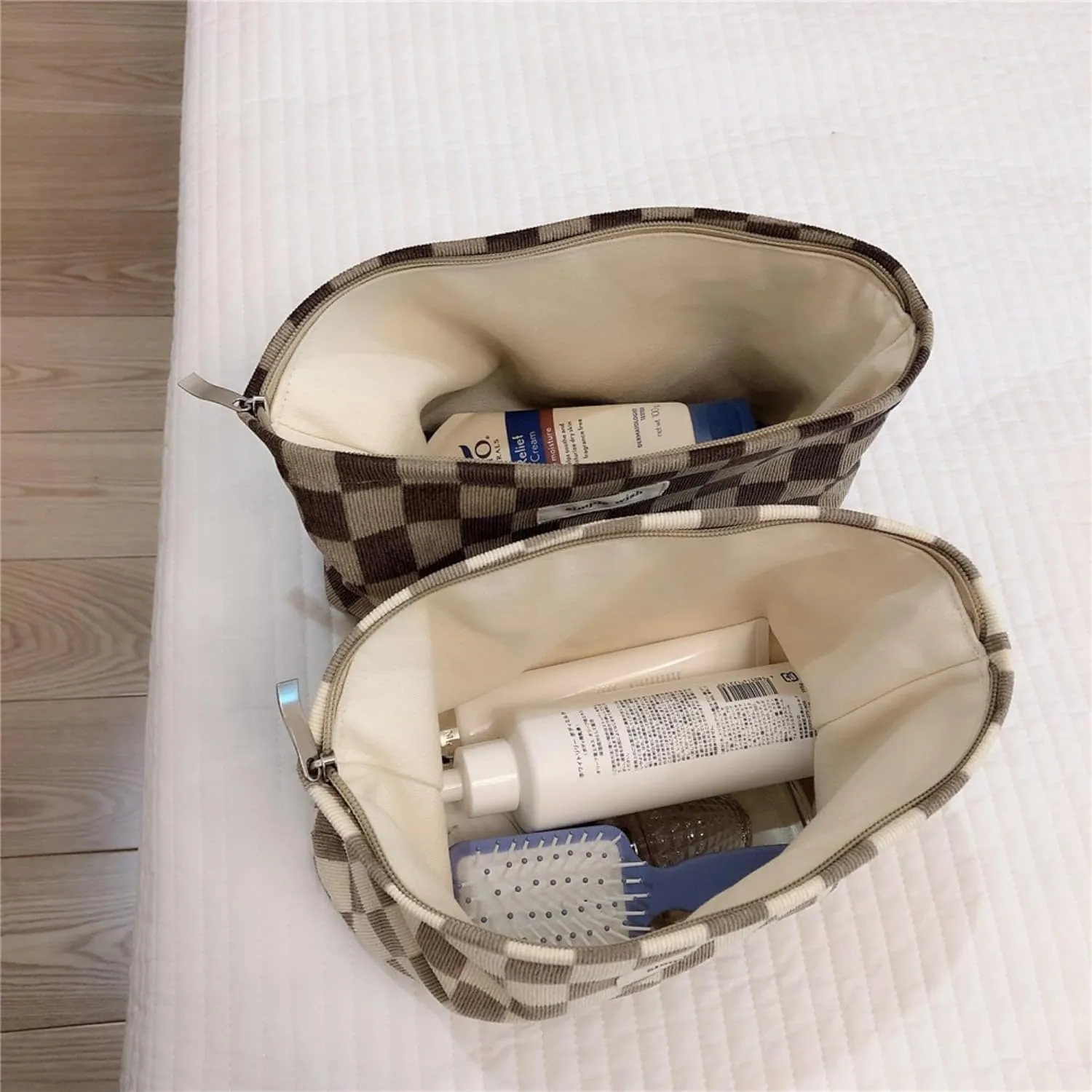 Travel Checkered Makeup Bag, Corduroy Cosmetic Bag for Purse, Small Cosmetic Zipper Pouch Cute Travel Checkered Makeup Bag Gift for Women,Girls (black)