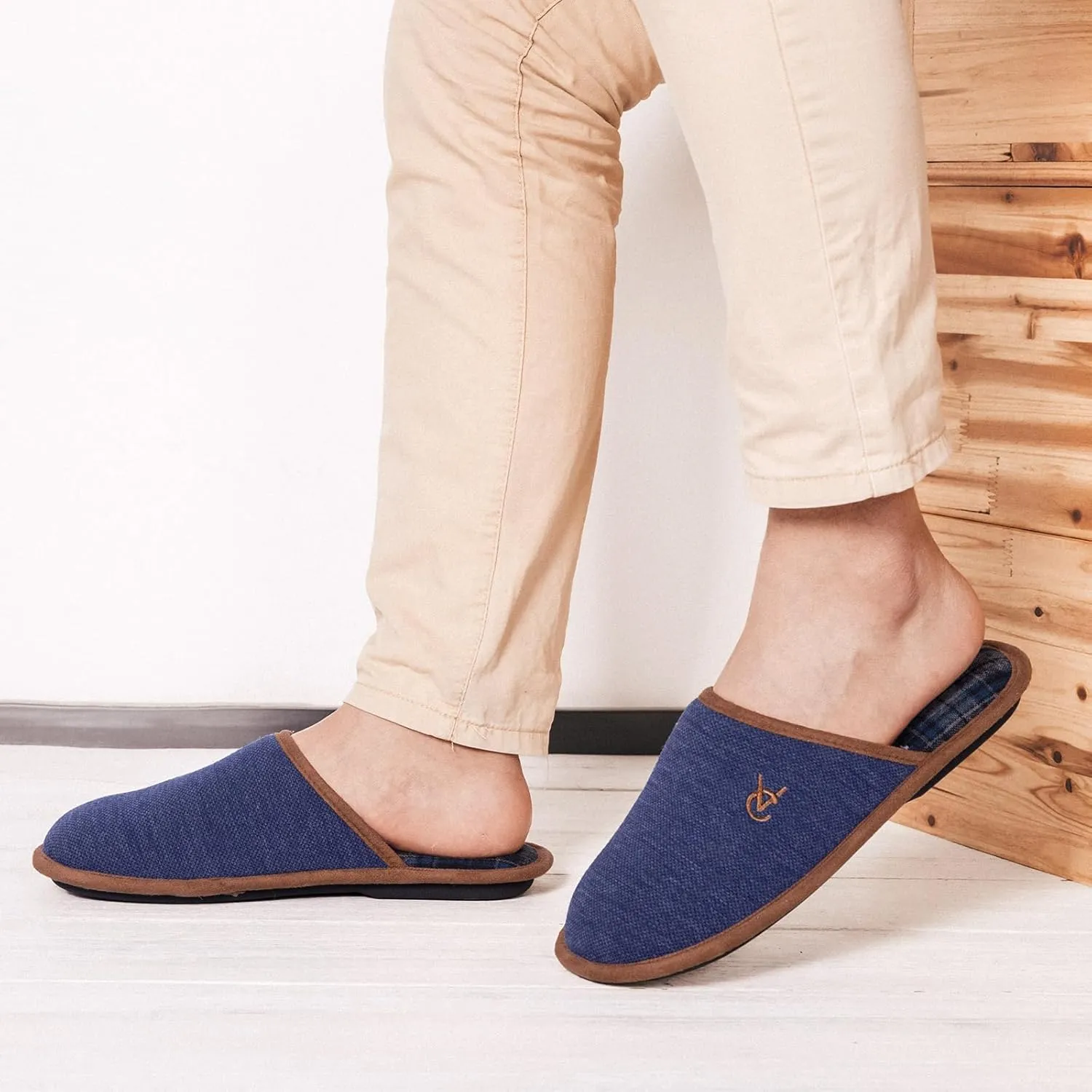 VeraCosy Mens Knitted Scottish Slippers with Soft Memory Foam Non Slip Indoor Rubber Sole