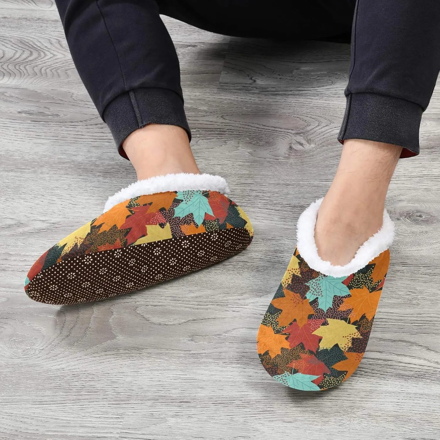 Winter House Slippers for Women/Men with Seamless Pattern with Fall Maple Leaves Element Cozy Fleece Slippers