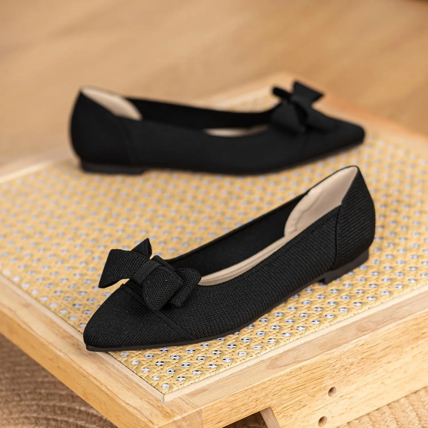 Women's Flats Shoes Comfortable Slip On Shoes Classic Dressy Pointed Toe Bow Knit Ballet Flat