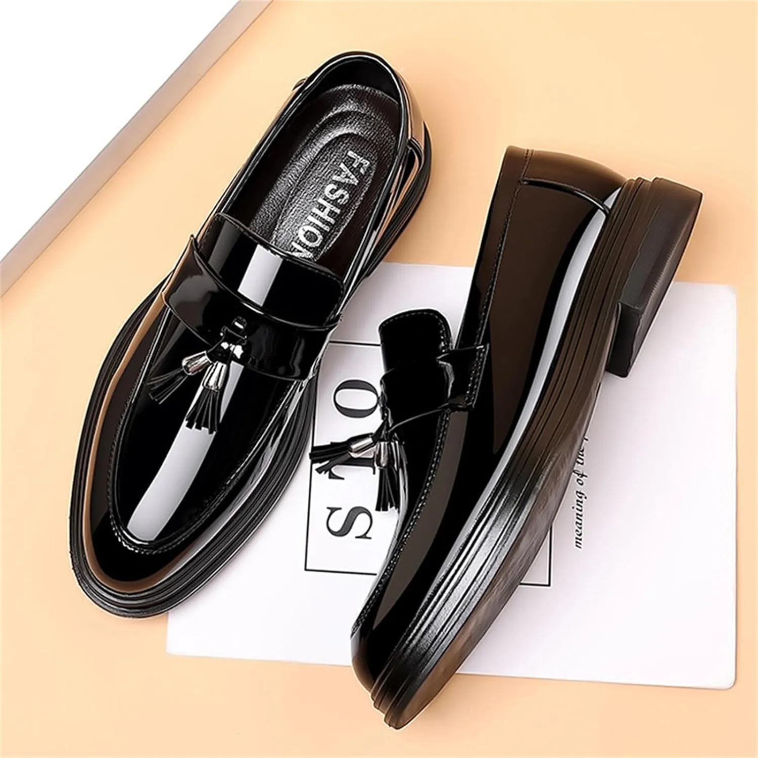 Yuizko Men's Patent Leather Slip-On Tassel Dress Loafers Casual Non-Slip Lightweight Penny Formal Shoes Fashion Business Party Wedding Prom Leather Shoes