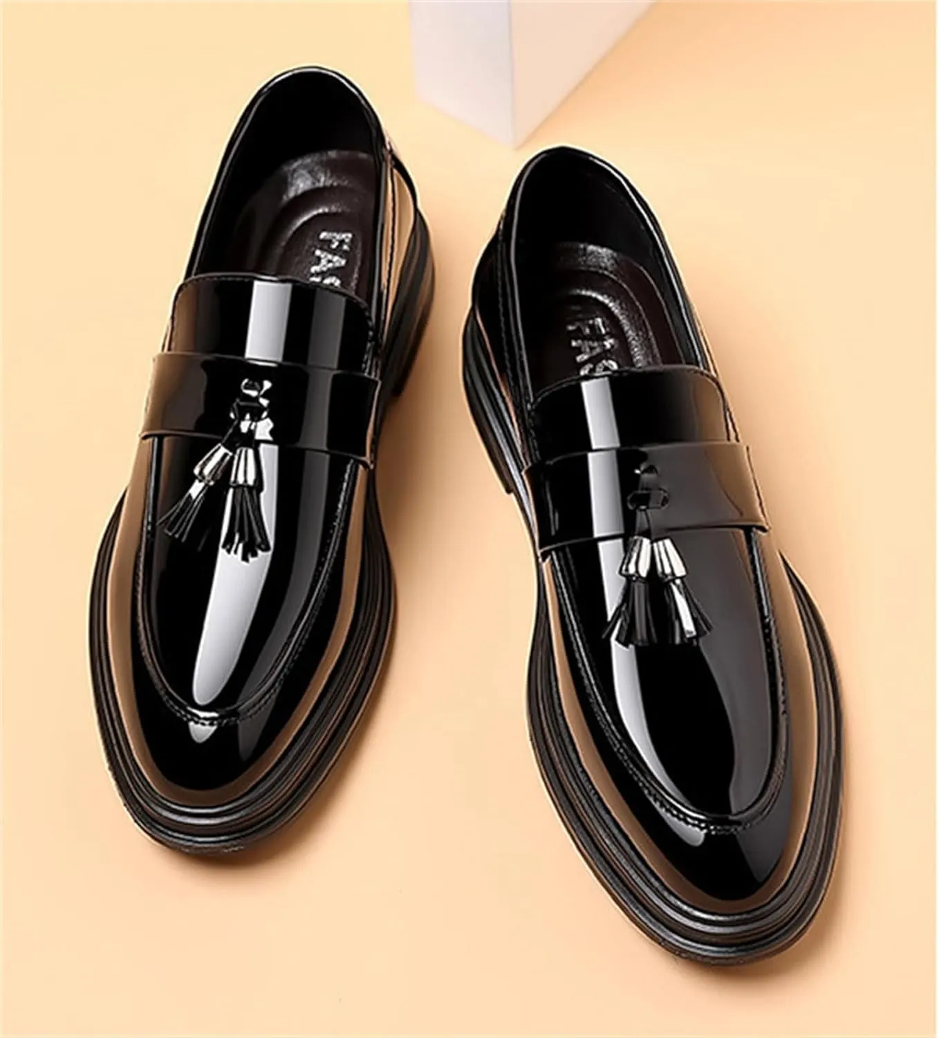 Yuizko Men's Patent Leather Slip-On Tassel Dress Loafers Casual Non-Slip Lightweight Penny Formal Shoes Fashion Business Party Wedding Prom Leather Shoes
